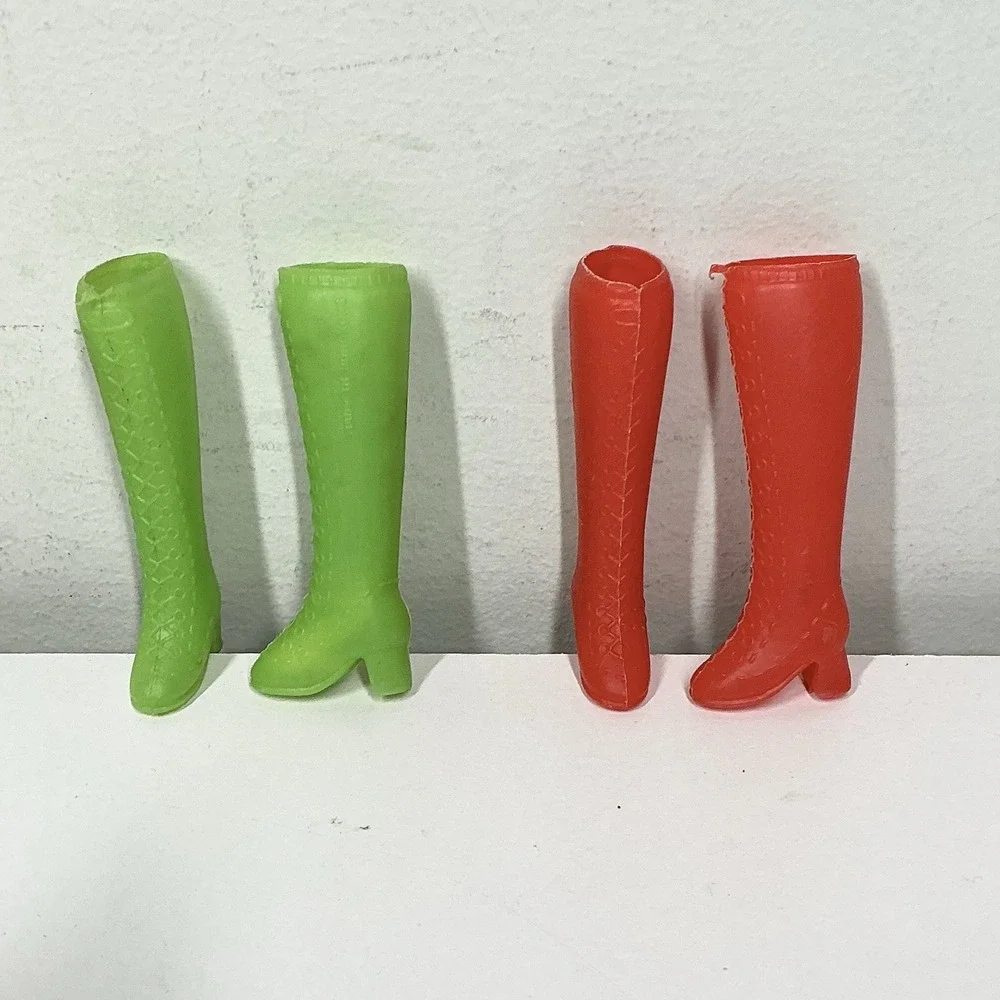 Vintage Barbie doll 1970 Green And Red LACE‎ UP GO GO Cowboy BOOTS Lot Of 2 Pair